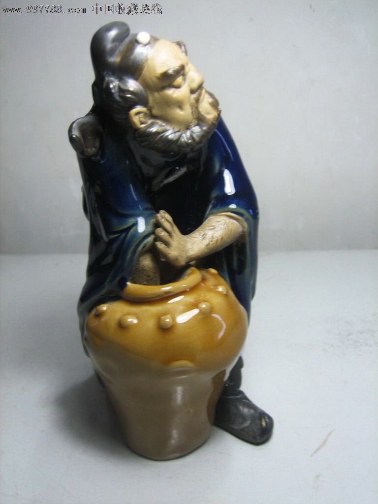 石湾公仔七十年代出口陶---钟馗捉鬼(已故大师马海作品)