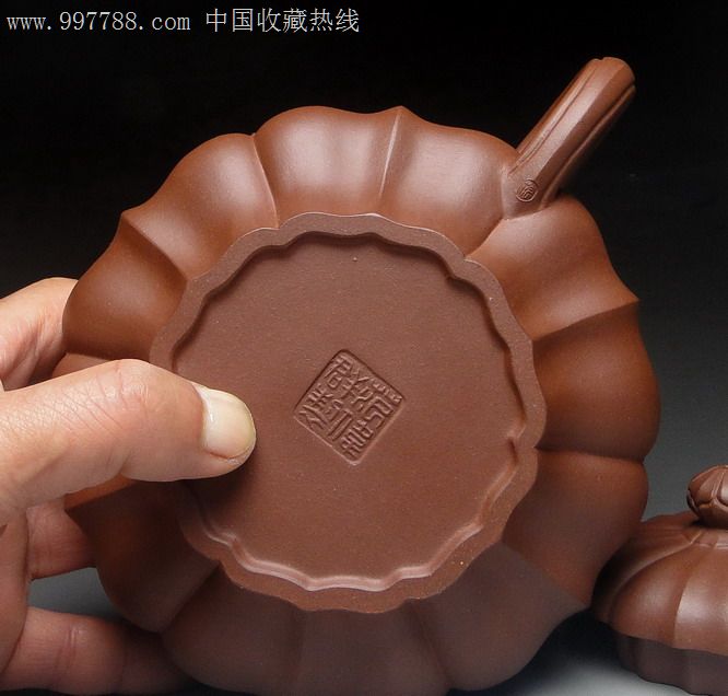 送礼佳品收藏好壶国家高级工艺美术师范伟群亲制合菱壶_紫砂壶_冲锋号