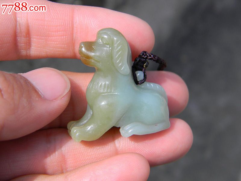 和田玉糖玉纯手工雕刻生肖小狗吊坠