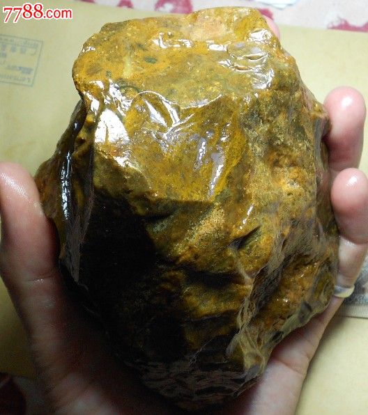 黄色水草玛瑙原石