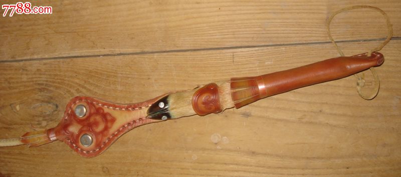 手工制作牛皮马鞭子民族手工艺品
