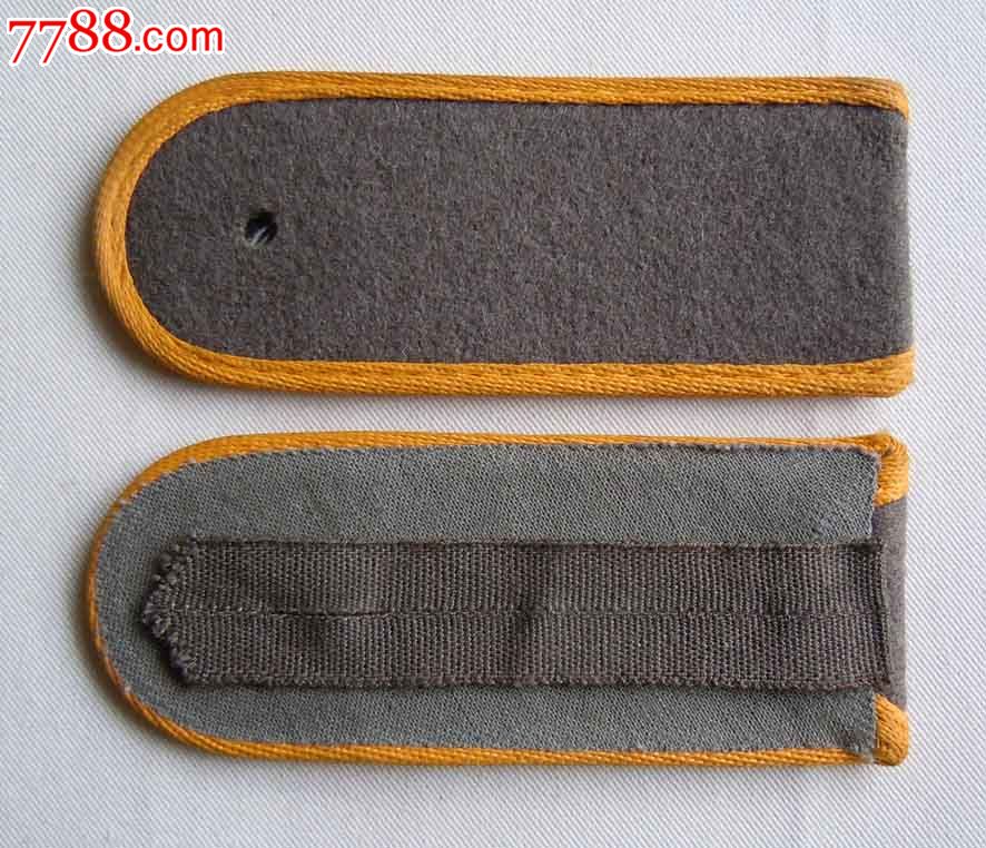 前东德(民主德国)士兵肩章