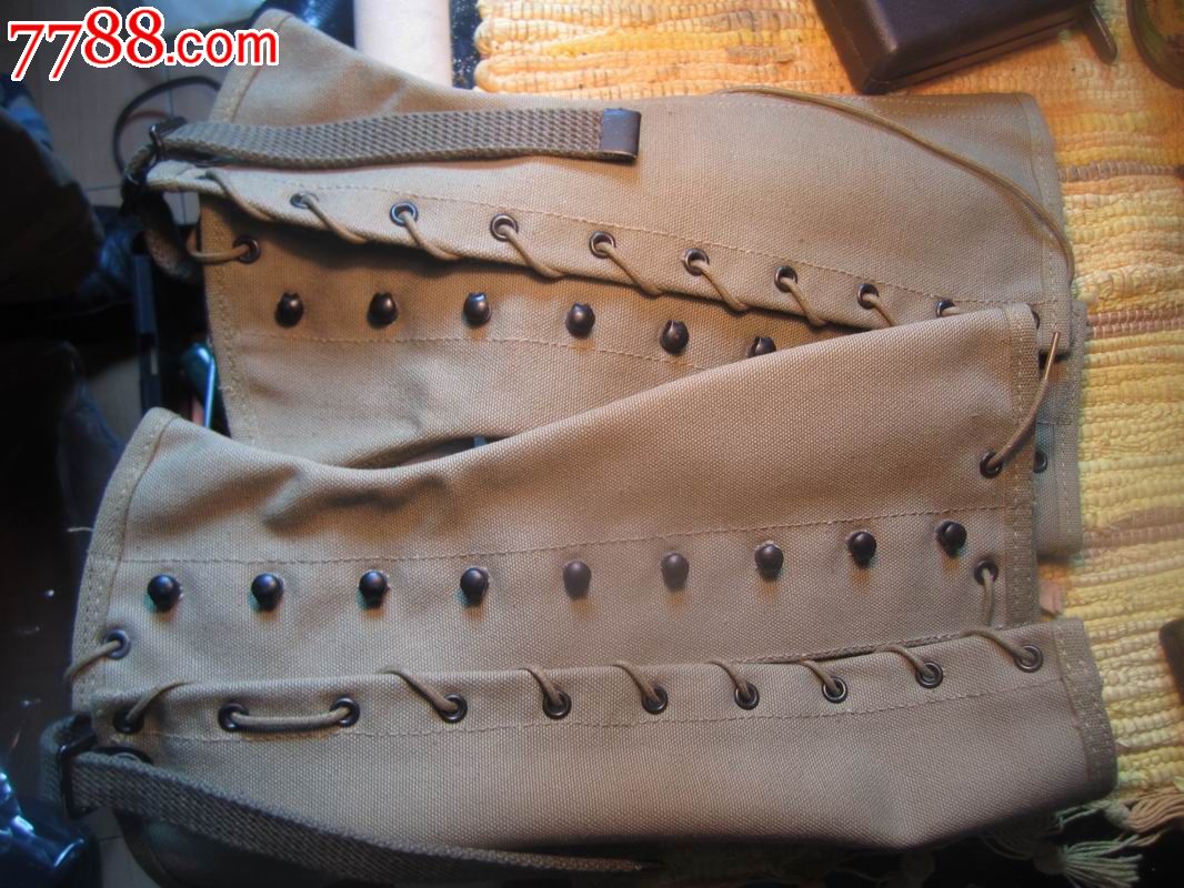 二战时期美军使用的绑腿,全品.有大量文字