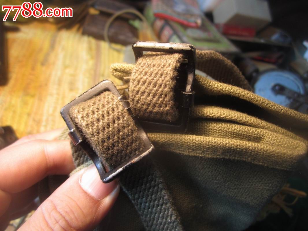 二战时期美军使用的绑腿,全品.有大量文字