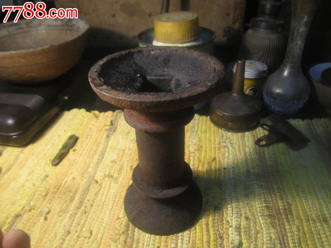 民国时期老铸铁油灯