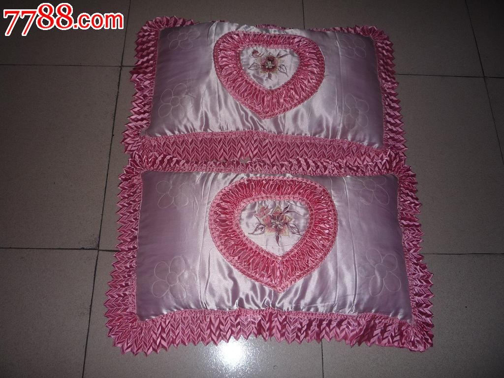 绸布叠花枕头一对