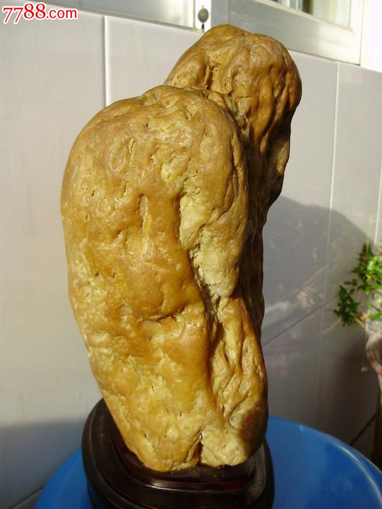 非常少见的天然形黄蜡石山子天地玄黄