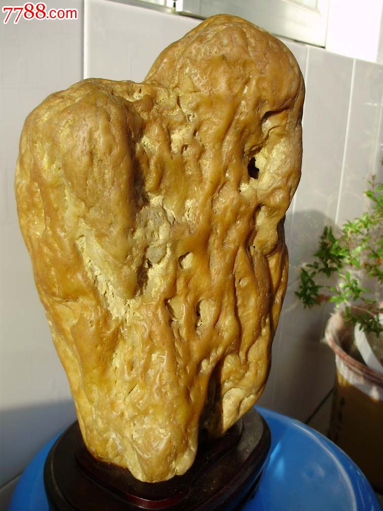 非常少见的天然形黄蜡石山子天地玄黄