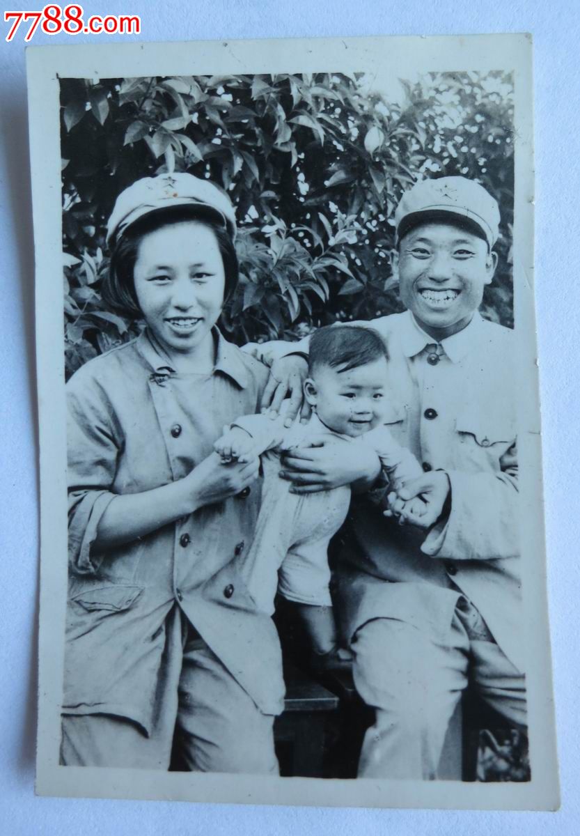 50年代解放军全家照