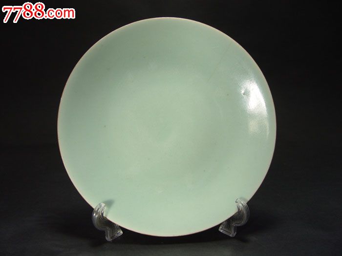 清道光单色釉豆青釉盘