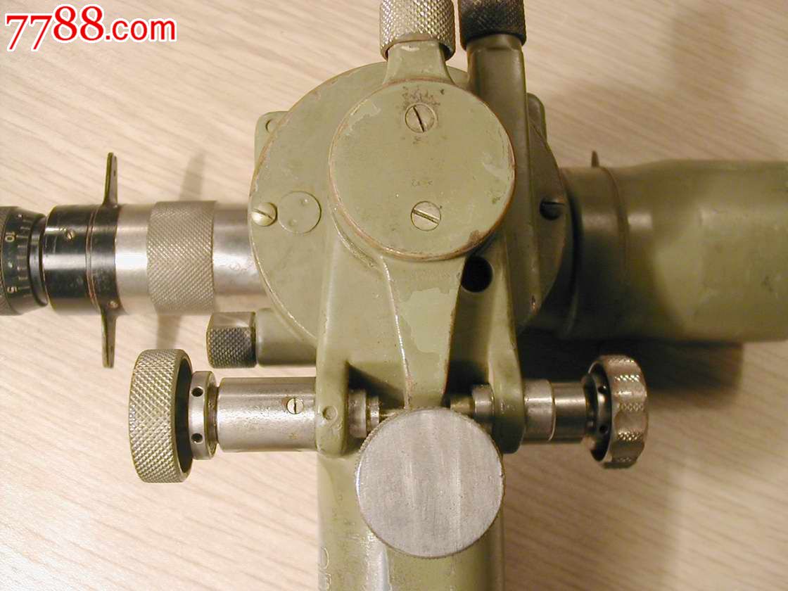 瑞士产大平板仪