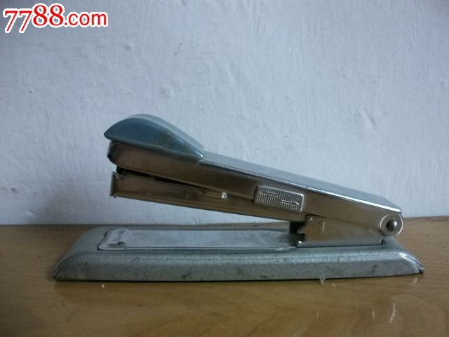 老订书机