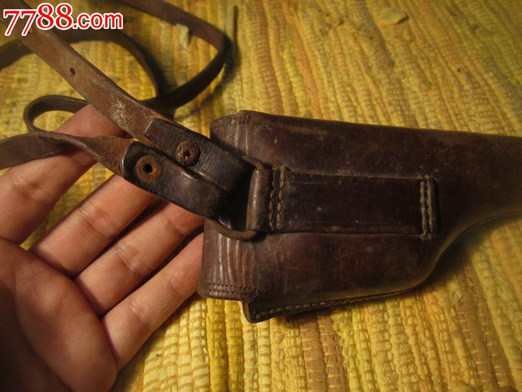 民国抗战时期老八路军官使用的老皮枪套