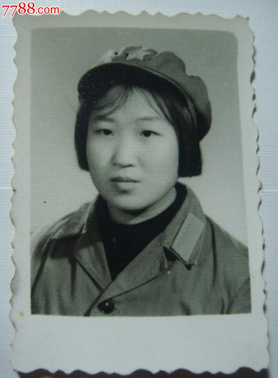 八十年代女兵老照片图片