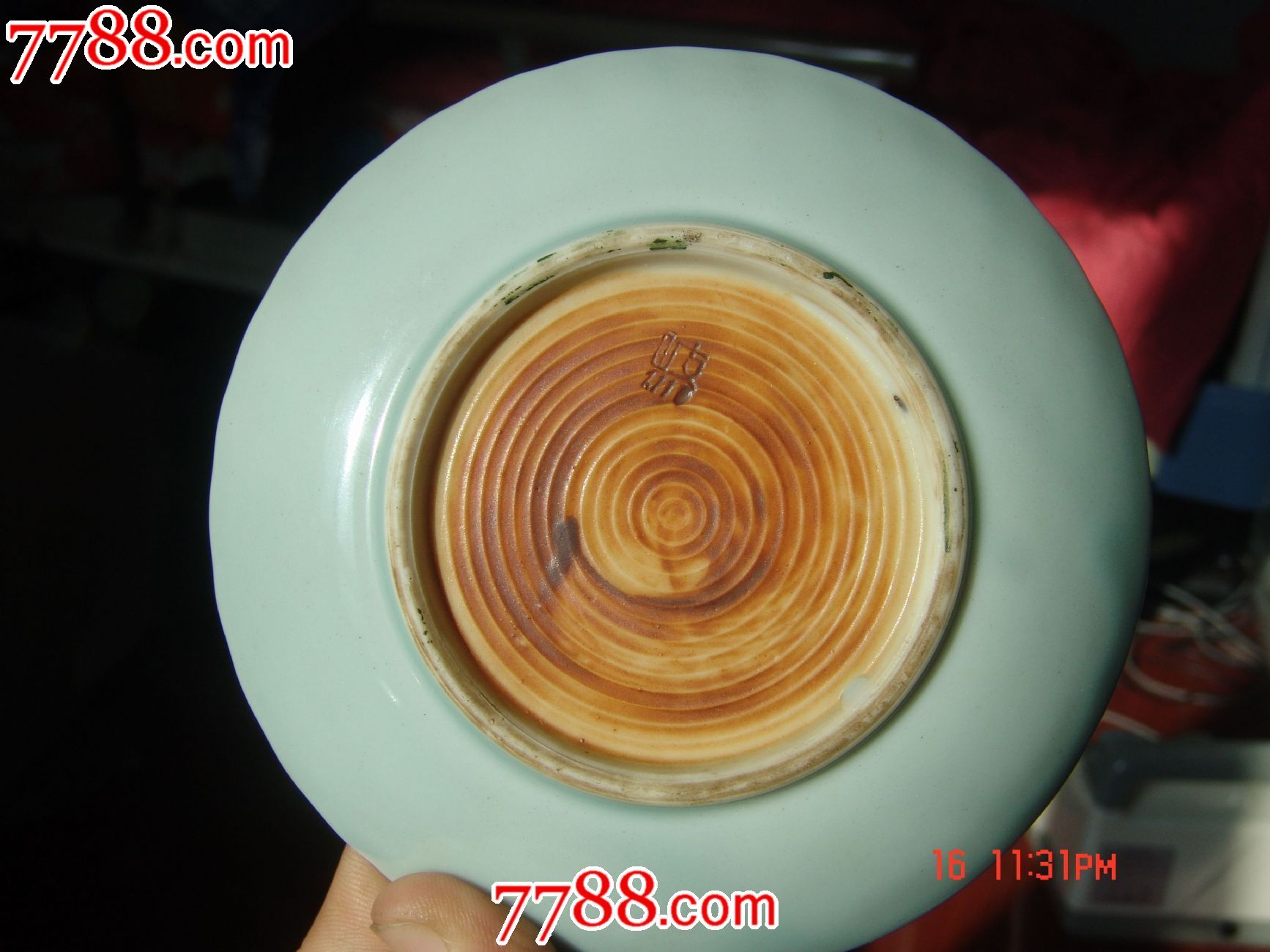 日本岐字款刻花盘