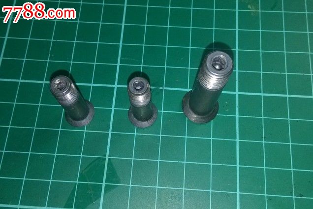 飞机蒙皮螺丝钉3枚