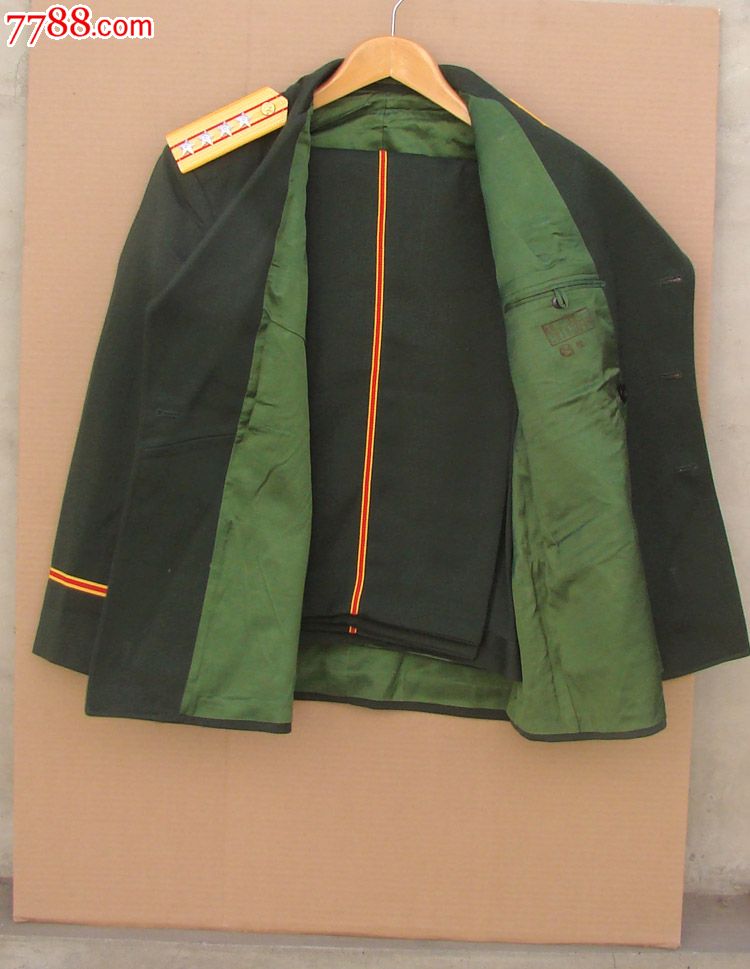 女式武*军官冬常服]