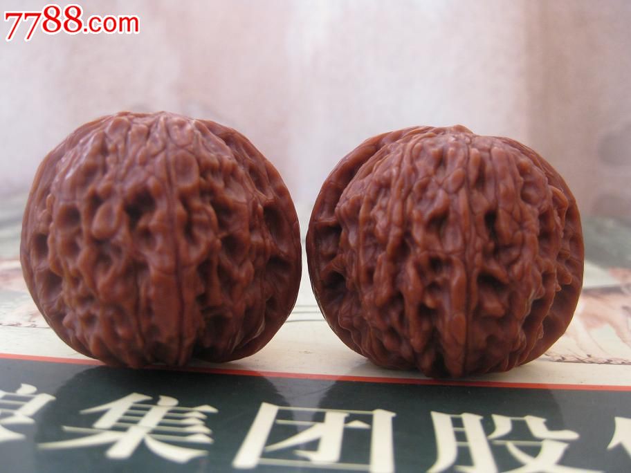 包浆已红的磨盘狮子头一对