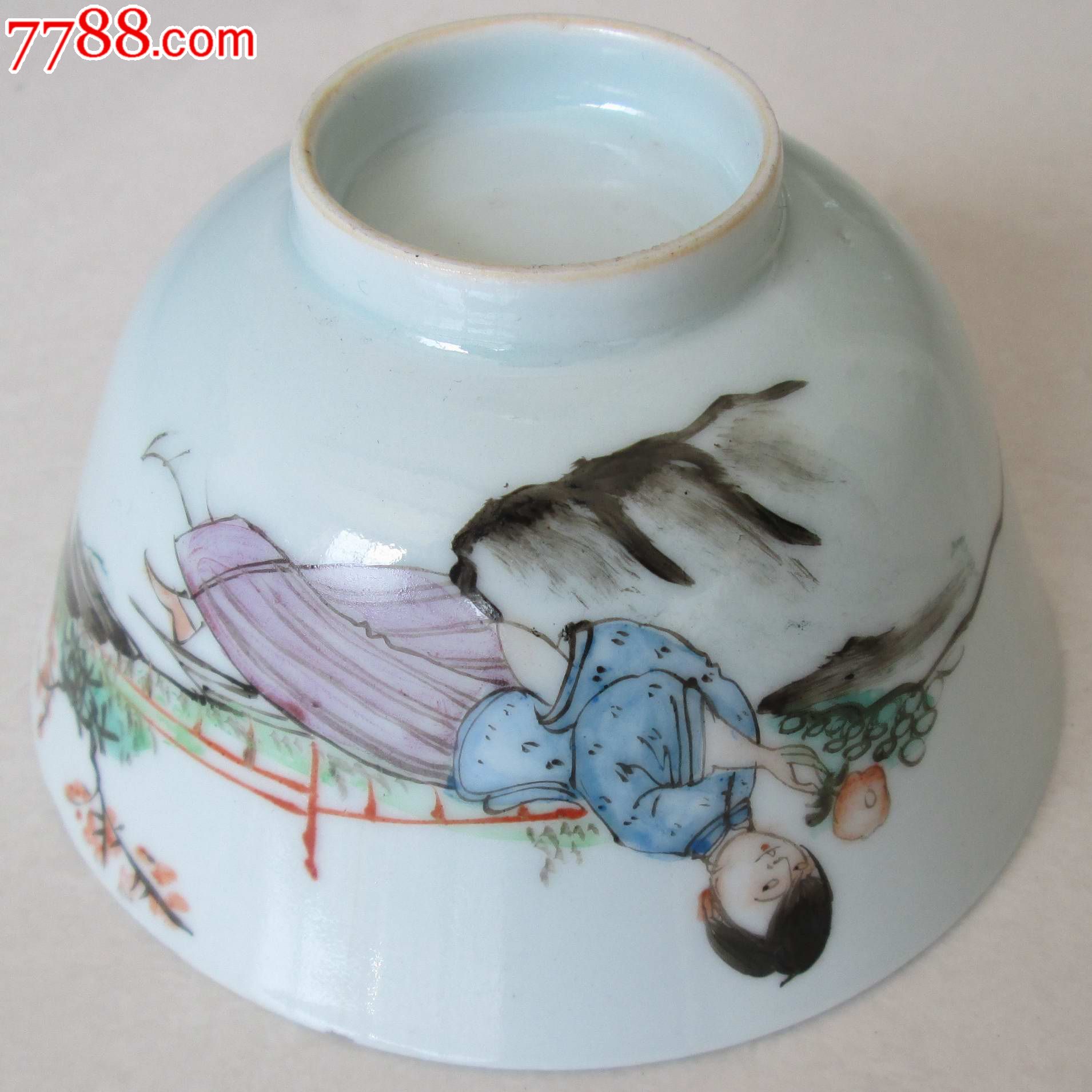 民国早期,粉彩时装仕女人物瓷器中的稀少器型----碗,江西图真昼馆