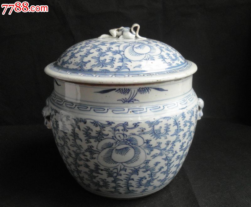 清74嘉庆青花缠枝莲粥罐