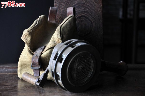 二战日军便携式手摇警报器