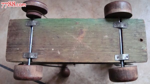 老木头的玩具车