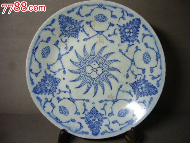 清中青花勾莲纹盘