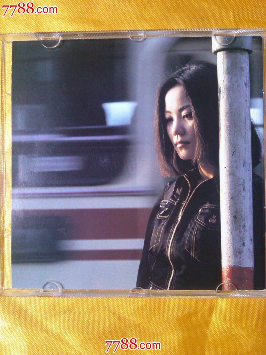 王菲《cominghome》韩国t113-01透明圈版cd