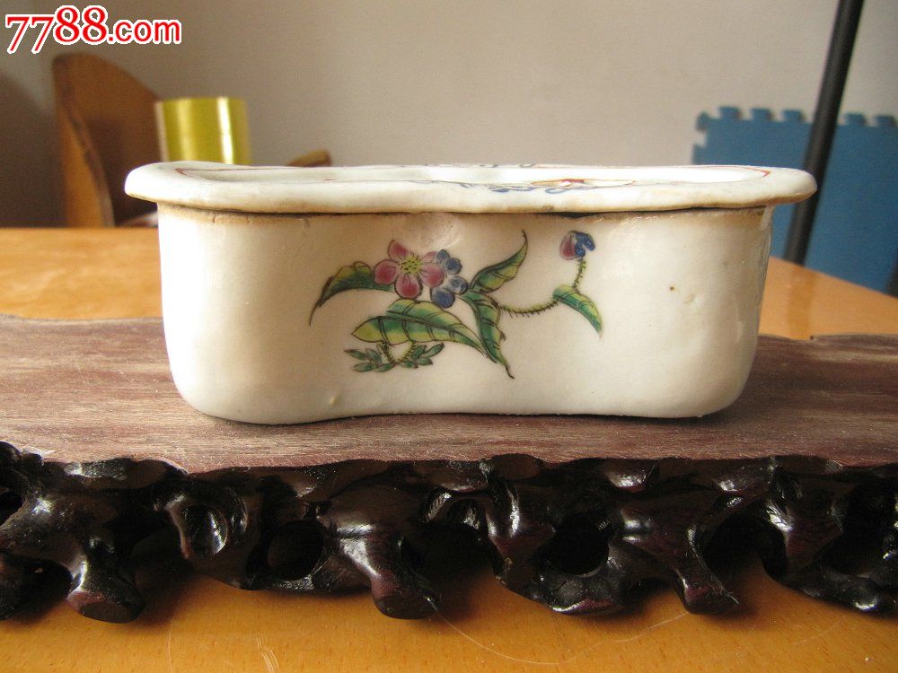 民国粉彩针线盒