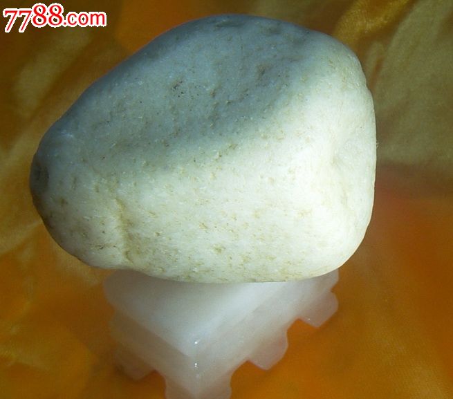 软玉寿山溪蛋籽料原石