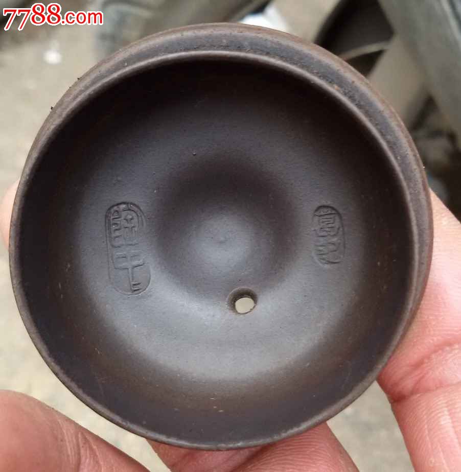 葛陶中紫砂壶一把.使用过.残.具体看图片.南京民间工艺厂流出