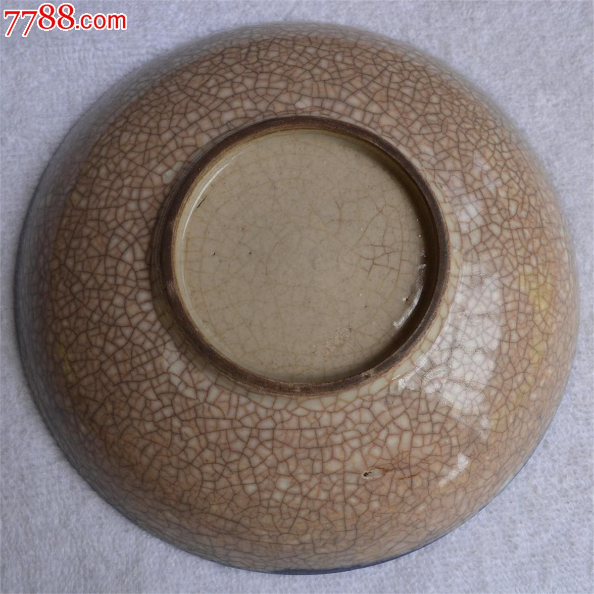 哥釉酱胎青花盘