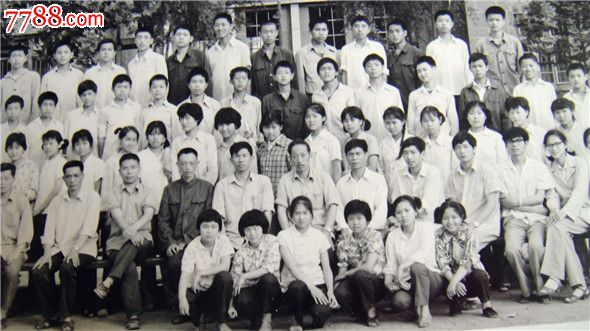 石门一中初100班毕业合照.八十年代的.