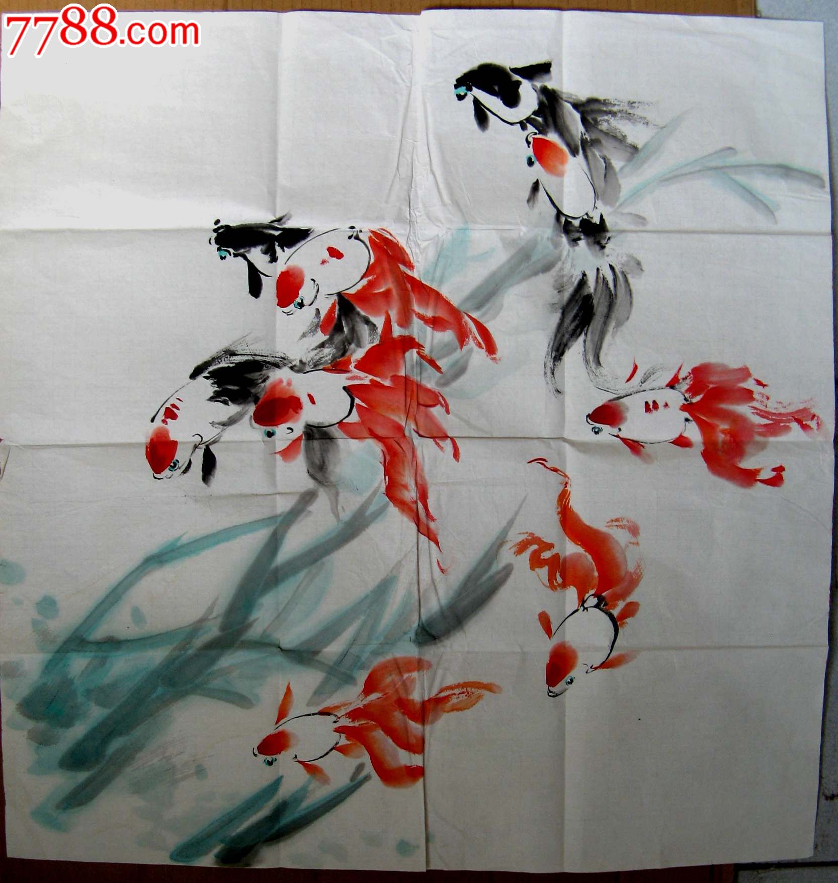 清新趣味的四尺斗方无款写意金鱼画:锦鳞跃水出浮萍