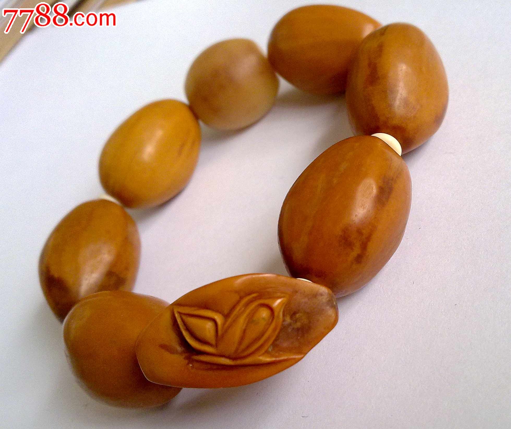 橄榄核雕手串一颗蝴蝶纯手雕有花皮阴皮一颗阴阳菩提根(女士用)