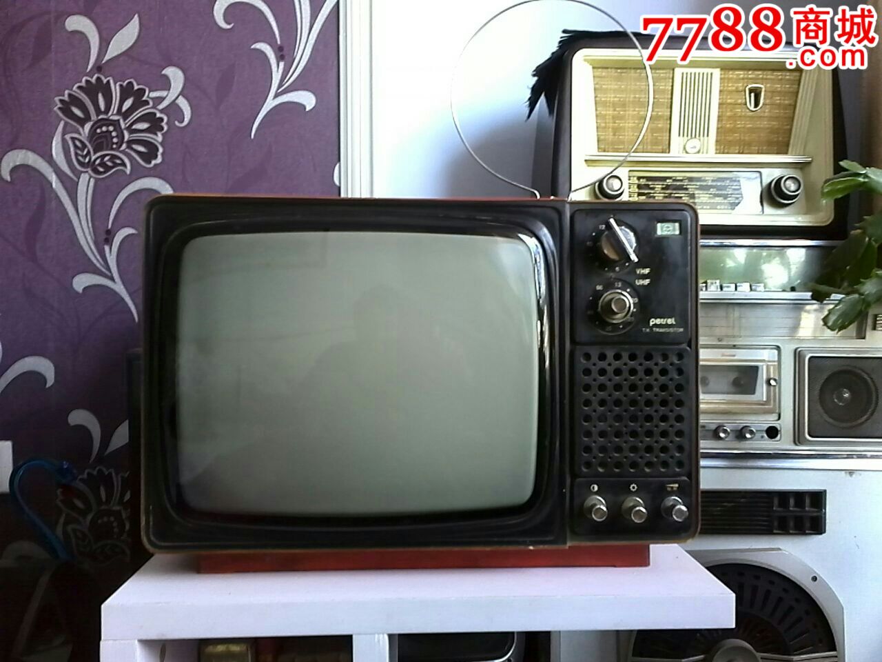 海燕全晶体管hb35-4型黑白电视机