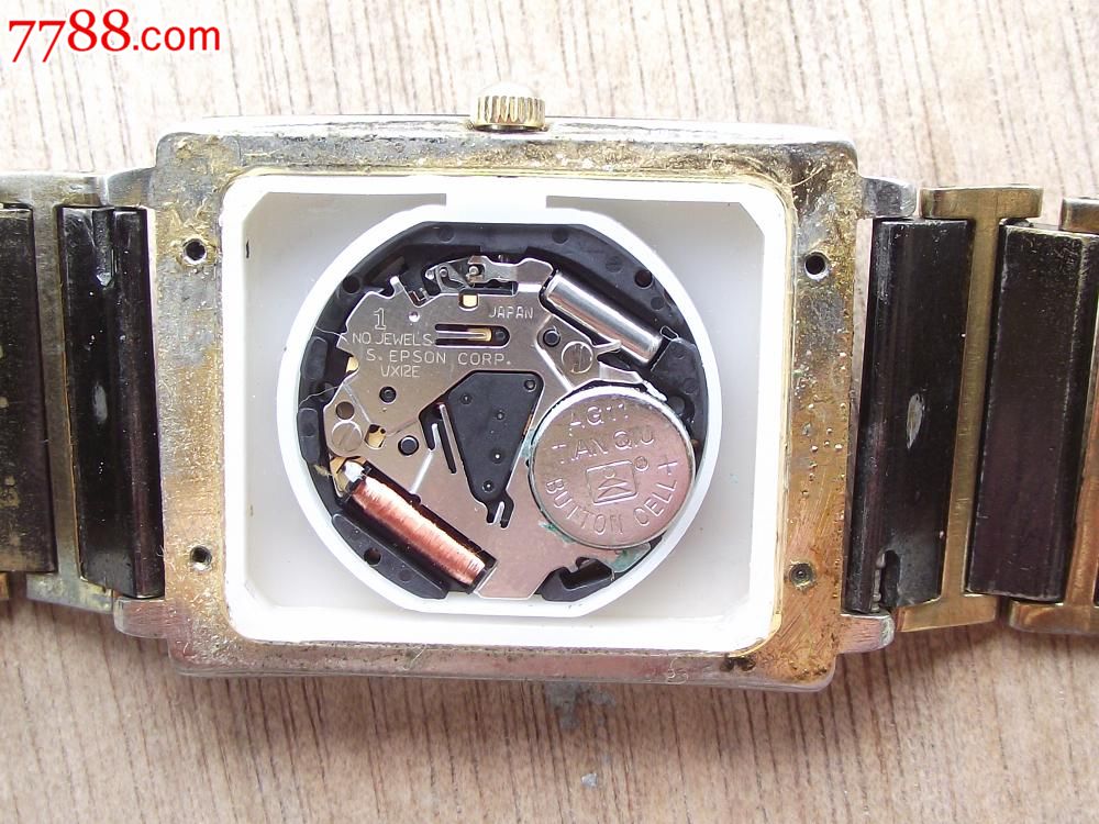 间金款雷达石英表