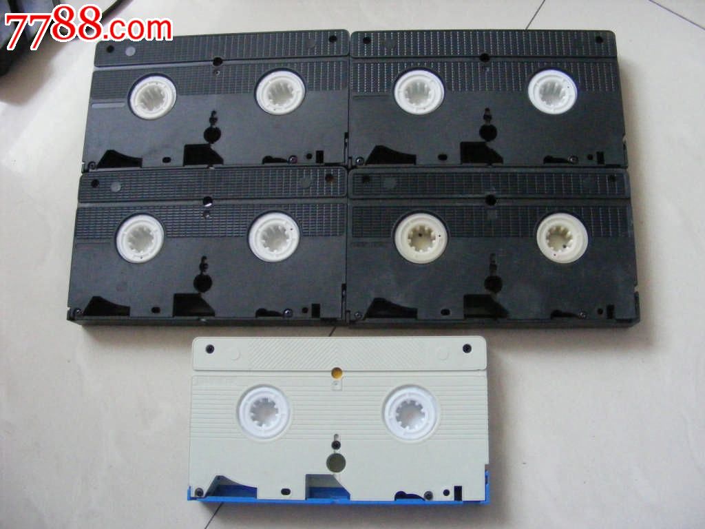 80年代老款放映机一套【五盒录像带一只手动倒带机】