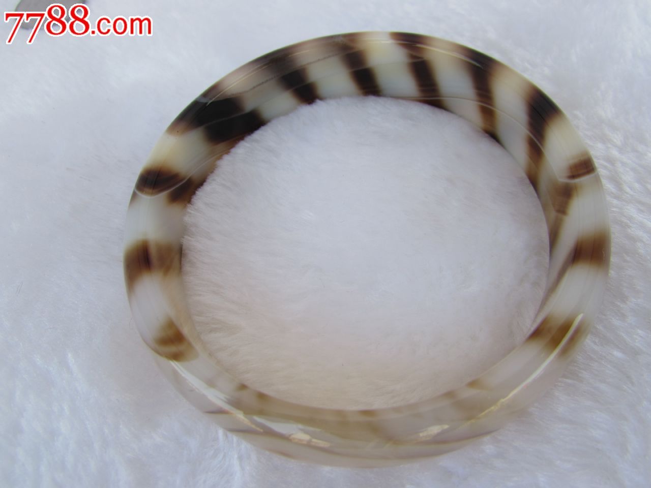 黑白相间玛瑙手镯