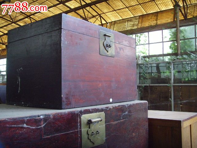 民国小方锁木箱