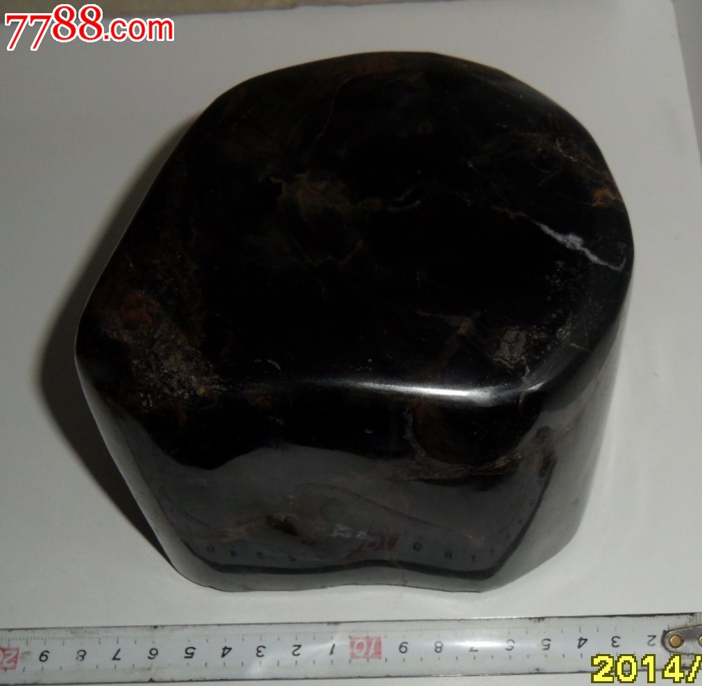 黑色硅化木—黑色木化石—黑色玛瑙奇石—玛瑙硅化木—玛瑙木化石