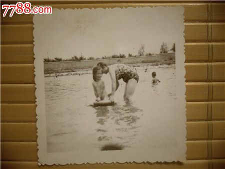 照片399,美女洗澡合影