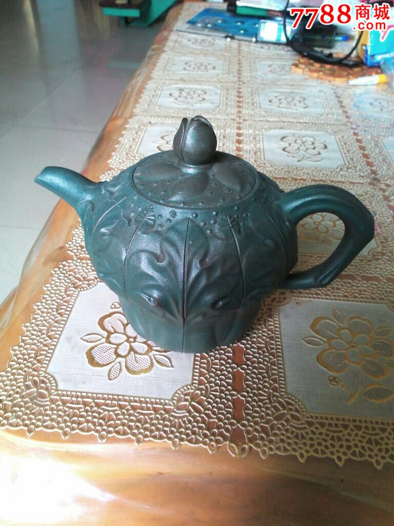 绿泥精致紫砂壶,造型别致,【款:李益顺】