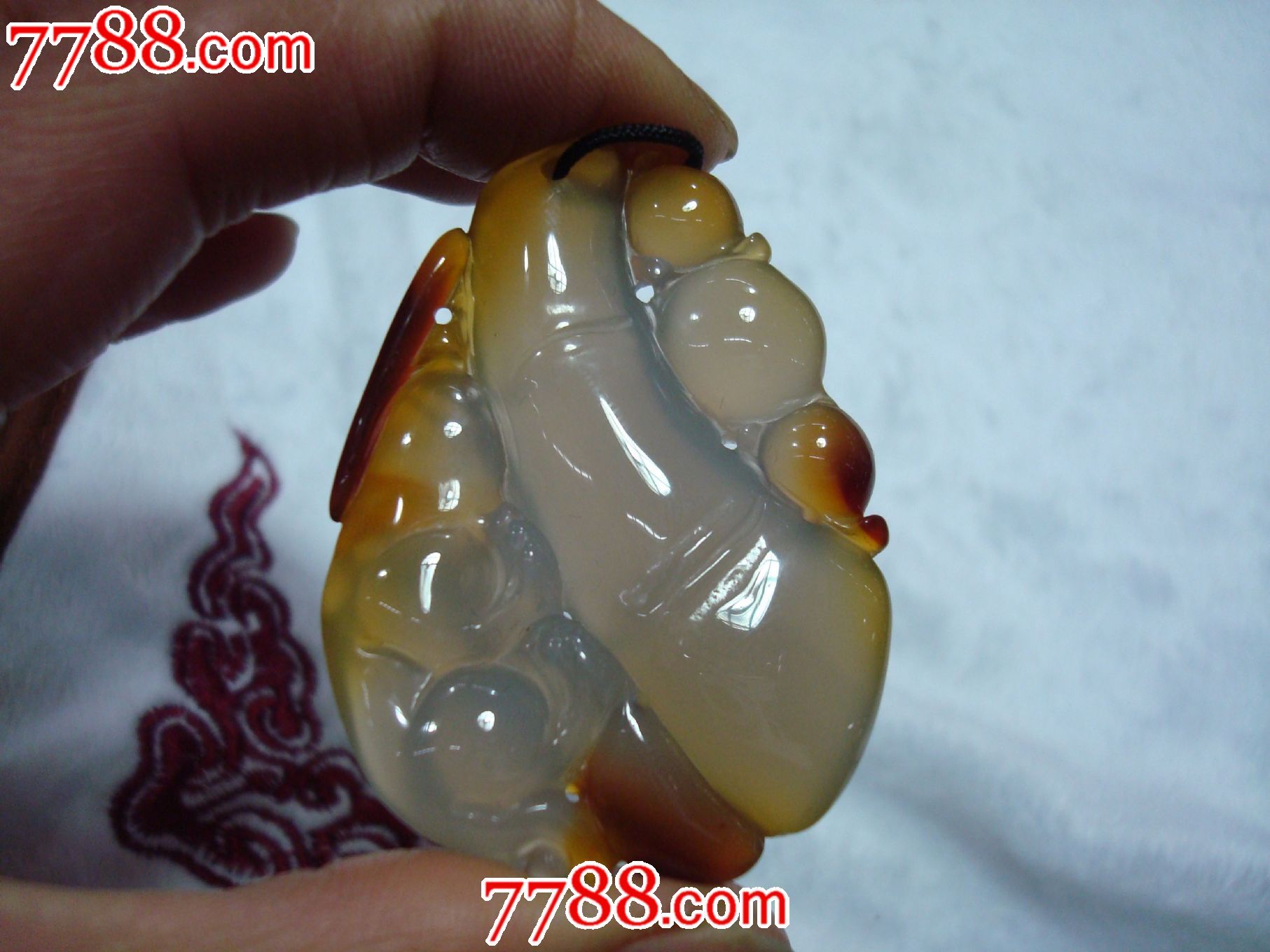 玛瑙玉髓挂件