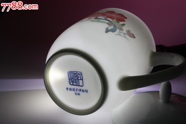 国家博物馆监制醴陵"红官窑"毛瓷—釉下五彩杯梅花杯一对