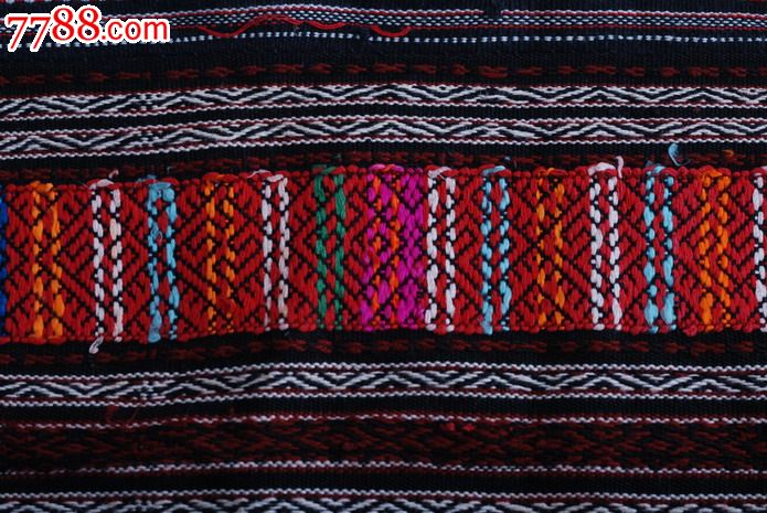 中国纺织"活化石"-海南黎族古董老黎锦-筒裙-人形纹2