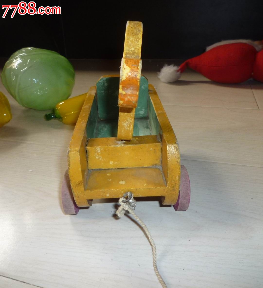 怀旧经典收藏六十年代木头活动小黄鸭子车儿童玩具
