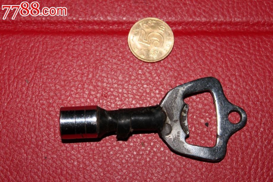 七十年代老火车门钥匙,带开瓶器.