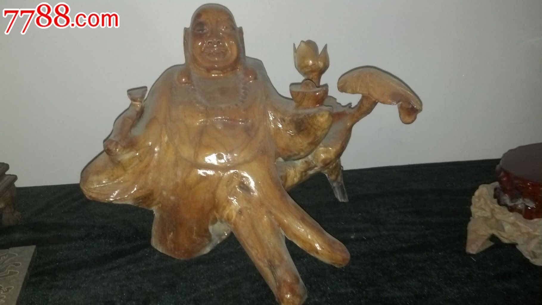 弥勒佛根雕莲子木(俗称香椿)