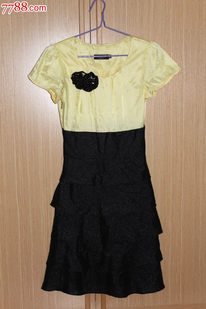 80年代夏装女连衣裙(可作影视道具)